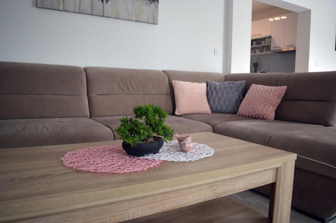 Vila Zara Nin Extérieur photo